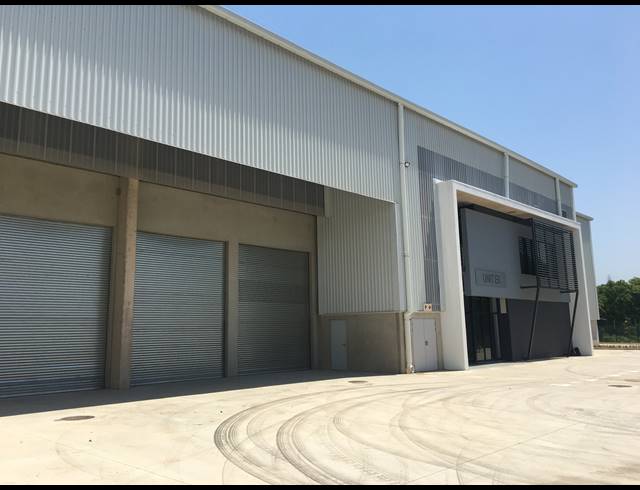 845M² WAREHOUSE RENTED IN MOUNT EDGECOMBE NORTH
